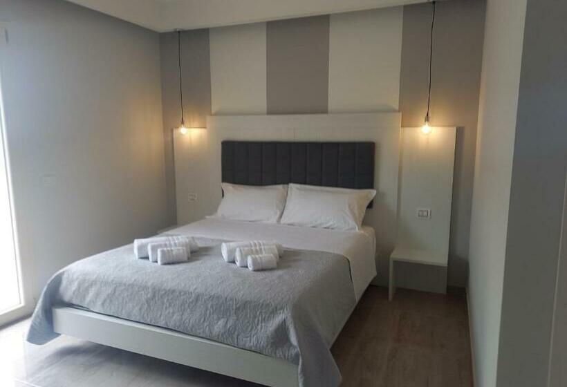 سوییت جونیور, Blue Marine   Free Parking