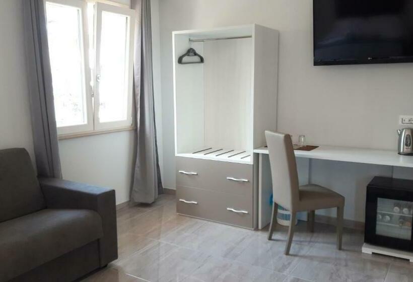 سوییت جونیور, Blue Marine   Free Parking