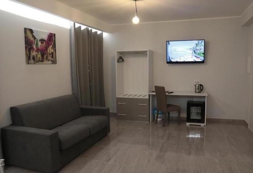 سوییت جونیور, Blue Marine   Free Parking