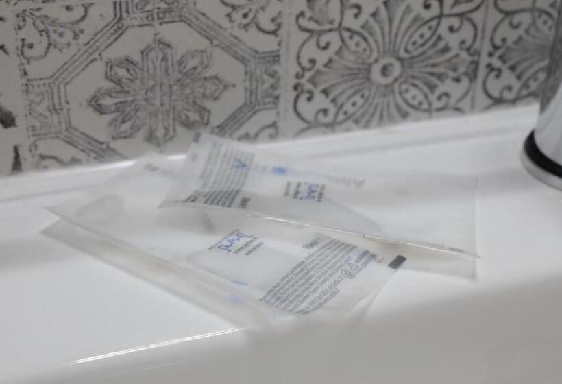 سوییت جونیور, Blue Marine   Free Parking