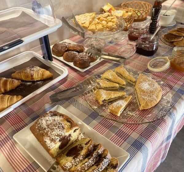 اتاق لوکس با بالکن و چشم‌انداز دریا, Blue Marine   Free Parking