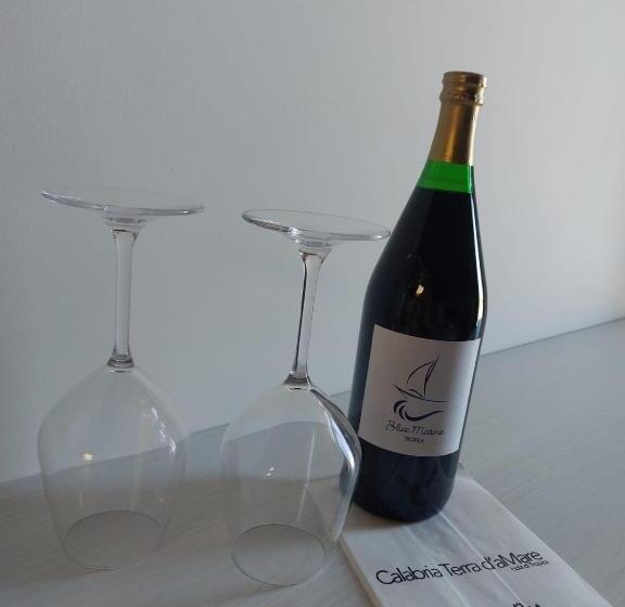 Deluxe Suite Sea View, Blue Marine   Free Parking