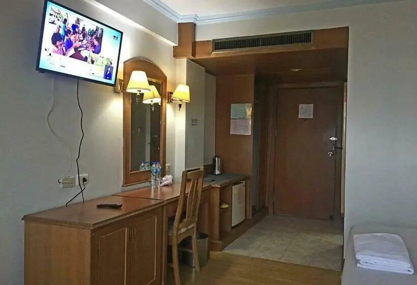 اتاق استاندارد سه نفره, Hatyai Merridian