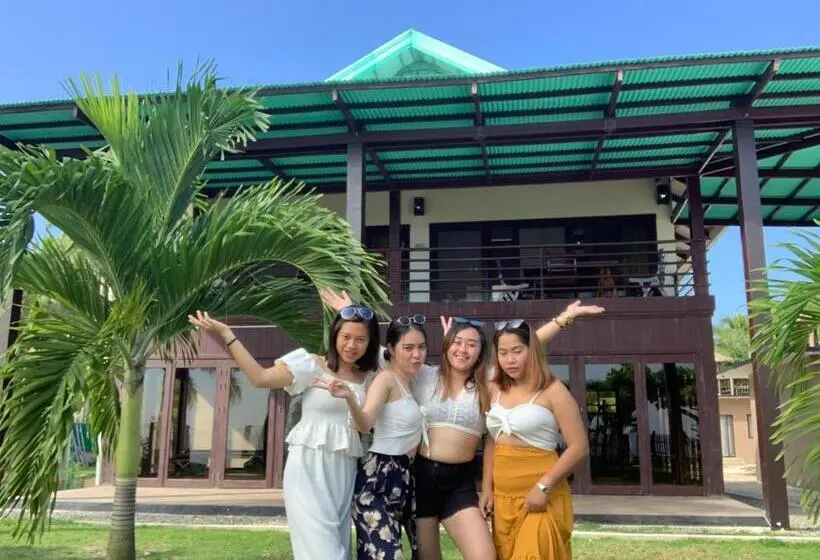 سوییت خانوادگی, Siargao Sunrise Villa