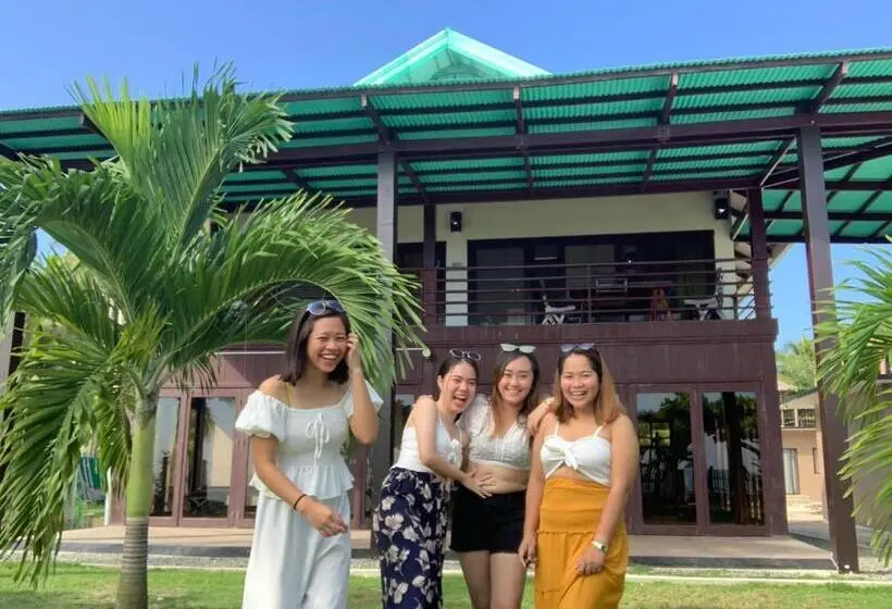 سوییت خانوادگی, Siargao Sunrise Villa
