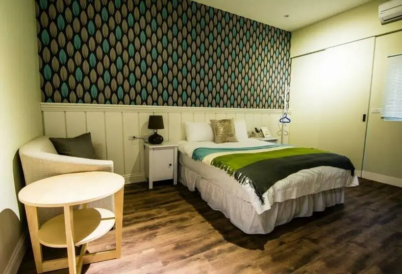 خانه 3 خوابه, Sommer 19 B&b