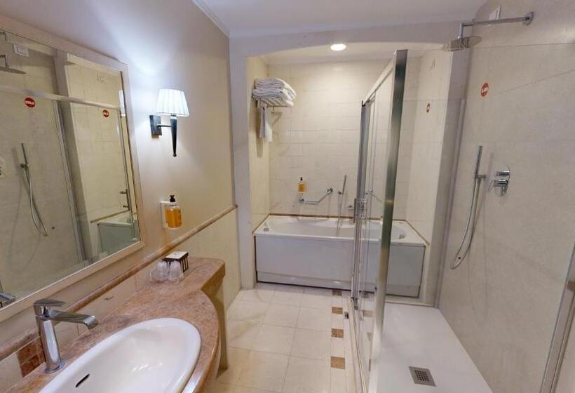 غرفة قياسية رباعية, Relais La Fattoria