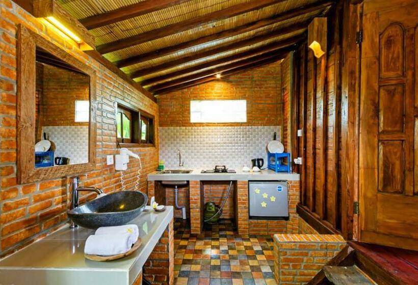 Бунгало Стандарт, Bali Natha Beach Front