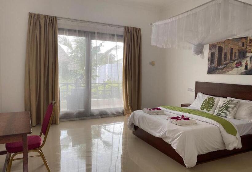 חדר סטנדרט נוף לבריכה, Minah Bungalows