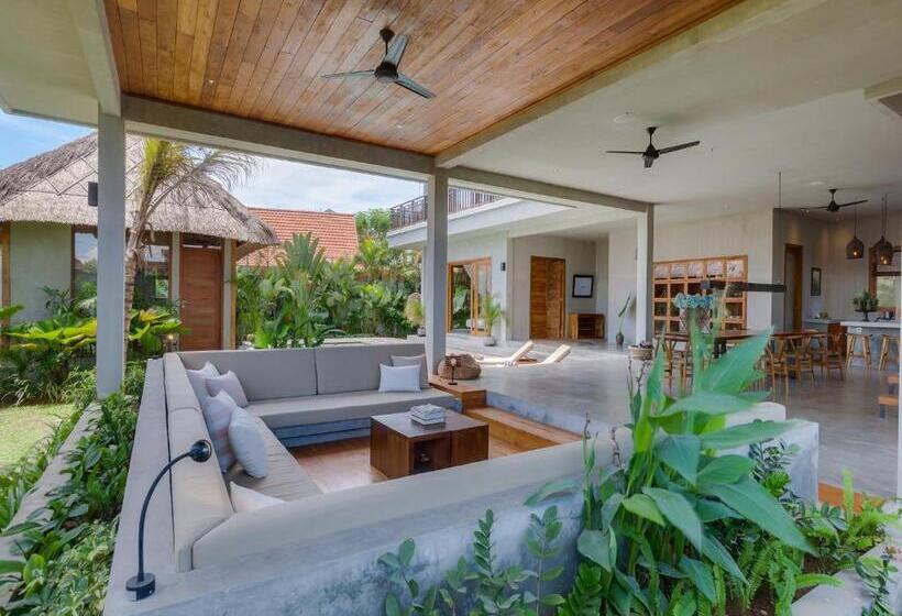 וילה עם 4 חדרי שינה, Zin Berawa Villas & Bungalows