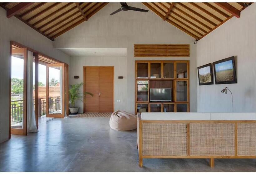 וילה עם 4 חדרי שינה, Zin Berawa Villas & Bungalows