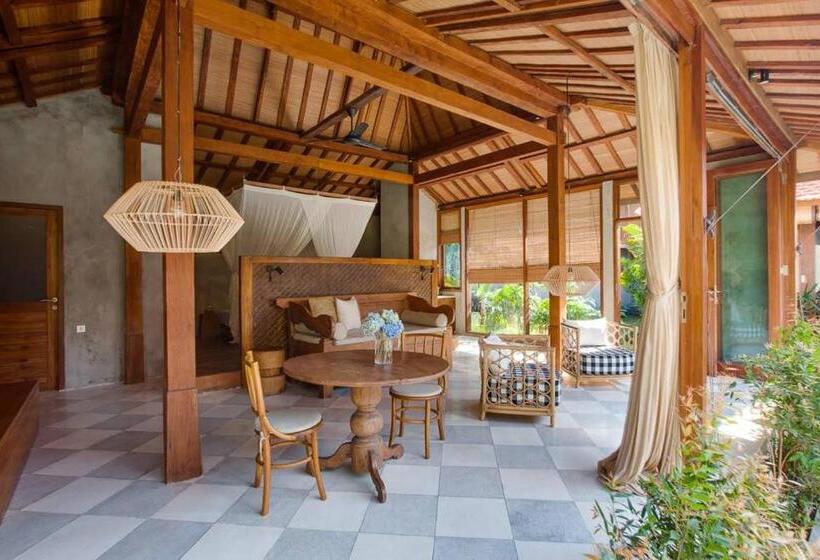 Бунгало Deluxe, Zin Berawa Villas & Bungalows