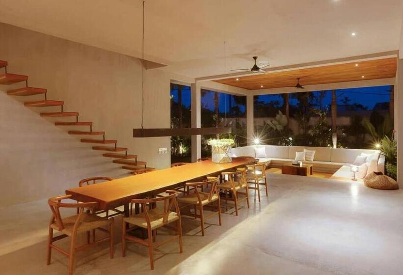 וילה עם 4 חדרי שינה, Zin Berawa Villas & Bungalows