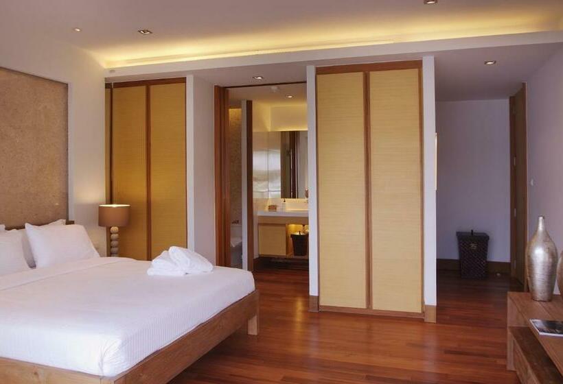 דירת שלושה חדרים, Pearl Of Naithon