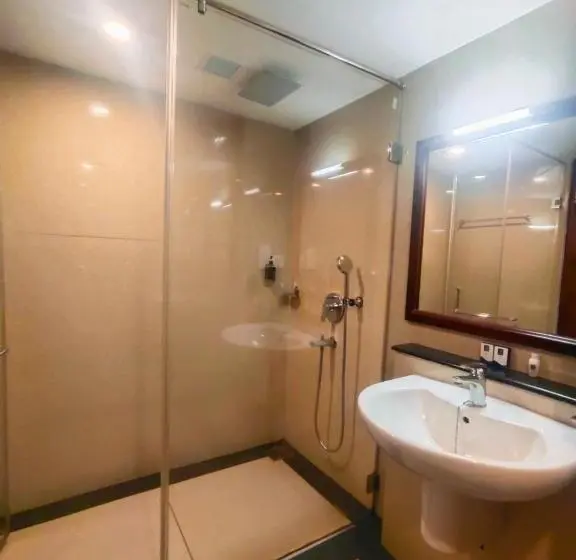 اتاق اساندارد با چشم‌انداز جانبی به دریا, The Travancore Heritage Beach Resort