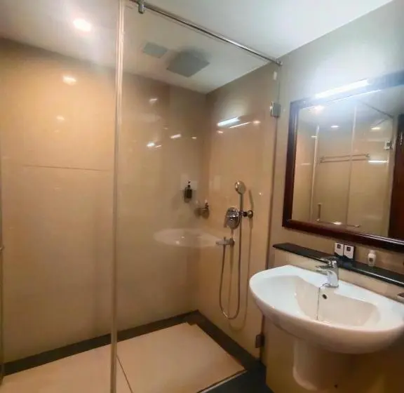 اتاق اساندارد با چشم‌انداز جانبی به دریا, The Travancore Heritage Beach Resort