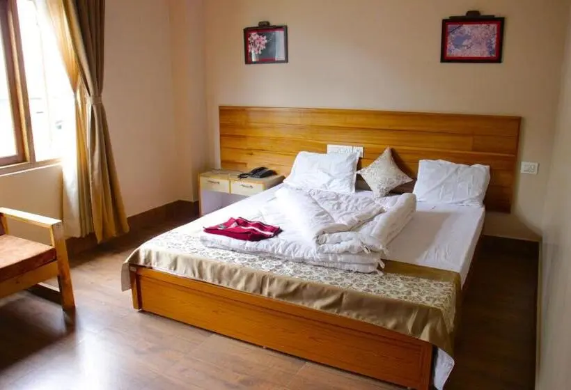 デラックスルーム, 9 Senses Group Hotels , Ravangla