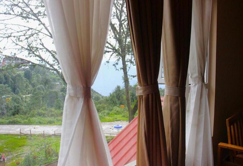 スーペリアールーム, 9 Senses Group Hotels , Ravangla