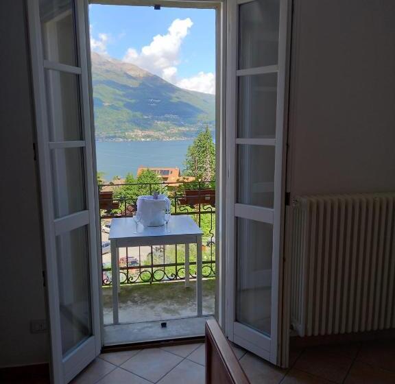 Номер Стандарт Вид на Озеро, B&b Isoladelsole