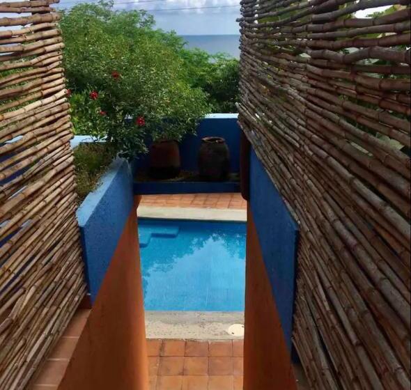 غرفة ديلوكس مطلّة علي البحر مزوَّدة بشُرفة, Casa Azul