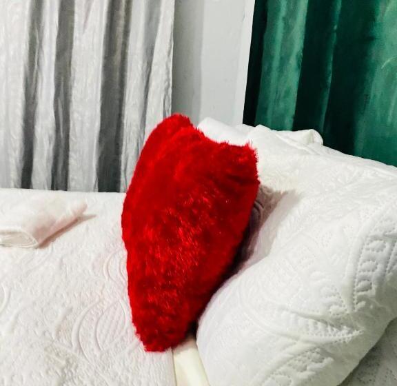 デラックスルーム, Executive Galaxy Guest House Nkowankowa Extension 2