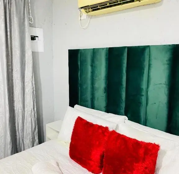 デラックスルーム, Executive Galaxy Guest House Nkowankowa Extension 2