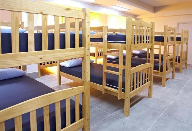 共用房间的床, Albergue Monasterio De La Magdalena   Hostel