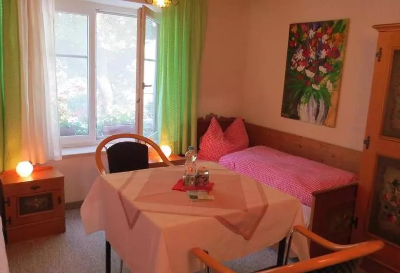 اتاق استاندارد, Gästehaus Huber   Traditional Sixties Hostel