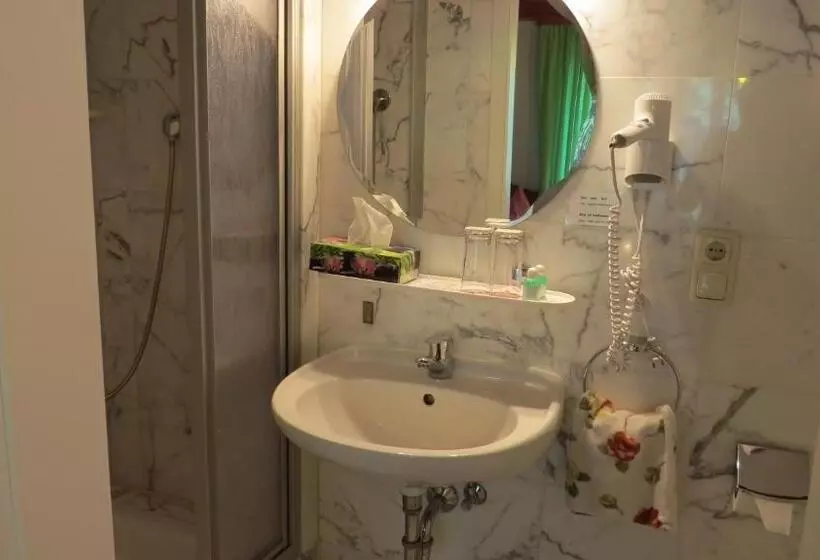 اتاق استاندارد, Gästehaus Huber   Traditional Sixties Hostel