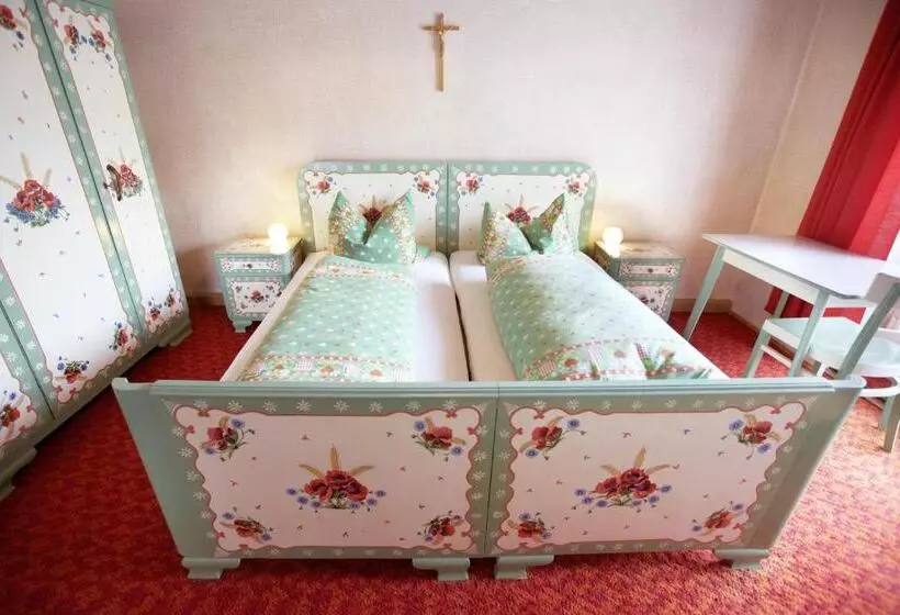اتاق استاندارد سه نفره, Gästehaus Huber   Traditional Sixties Hostel