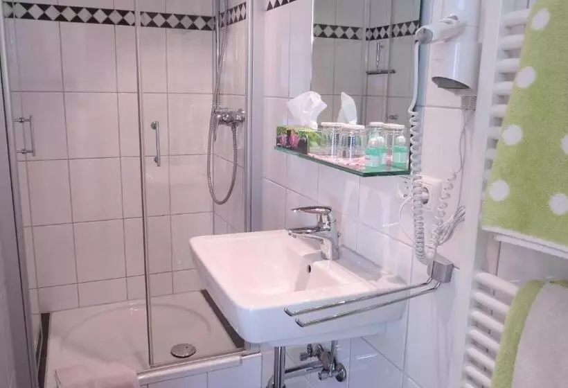 اتاق استاندارد با بالکن, Gästehaus Huber   Traditional Sixties Hostel