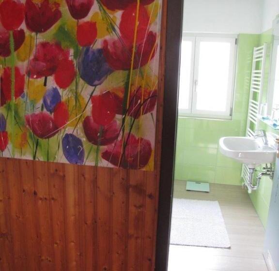 غرفة قياسية رباعية, Gästehaus Huber   Traditional Sixties Hostel
