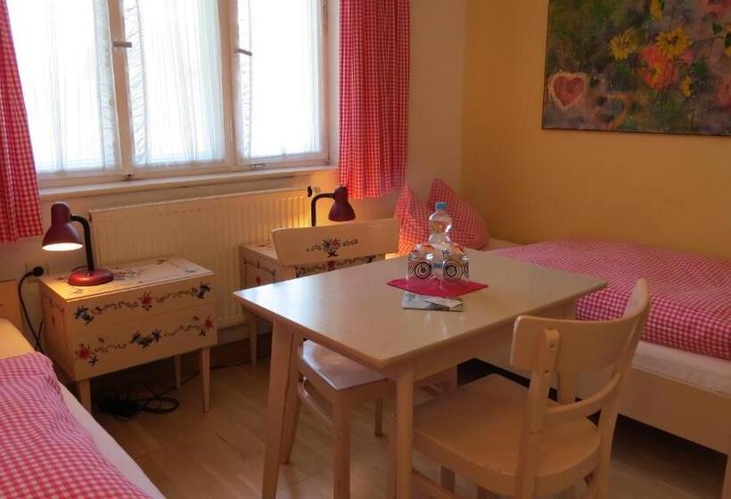 四人标准间, Gästehaus Huber   Traditional Sixties Hostel
