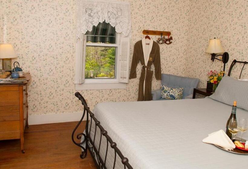 带大床的豪华间, Orchard Inn