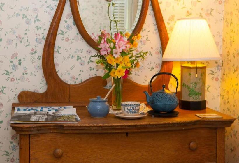 带大床的豪华间, Orchard Inn