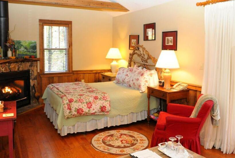 1间卧室的房子, Orchard Inn