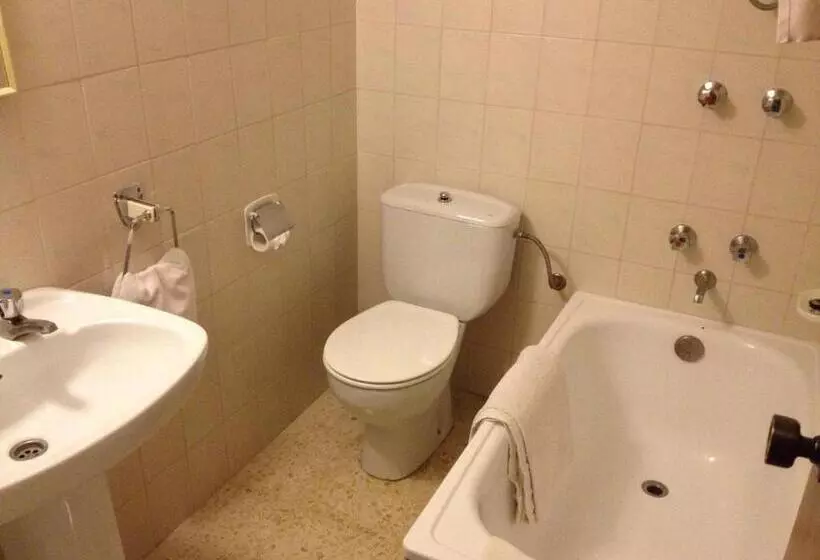スタンダード4人部屋, Hostal Solfina
