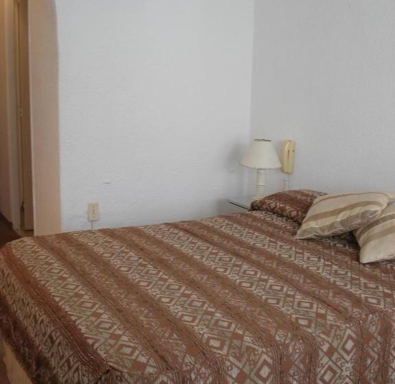 高级大房间, Americana