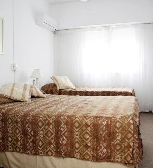 豪华三人间, Americana