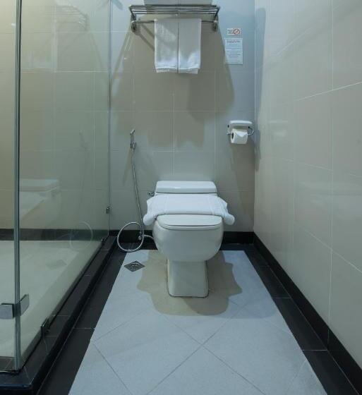 جناح إدارى سرير كينج, Court Meridian Hotel & Suites