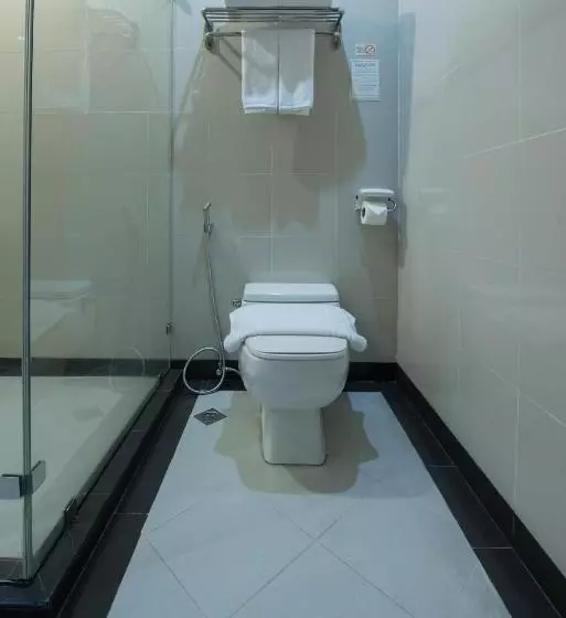 سوئیت اجرایی با تخت کینگ, Court Meridian Hotel & Suites