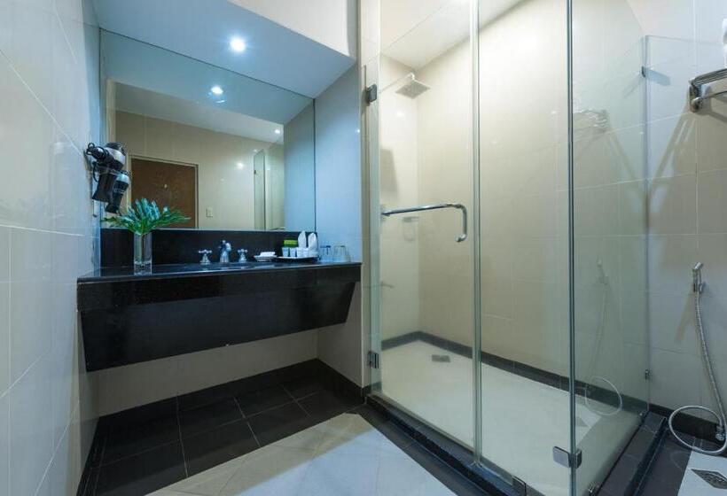 이그제큐티브 스위트 킹침대, Court Meridian Hotel & Suites