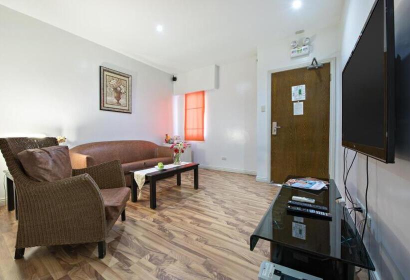 جناح إدارى سرير كينج, Court Meridian Hotel & Suites