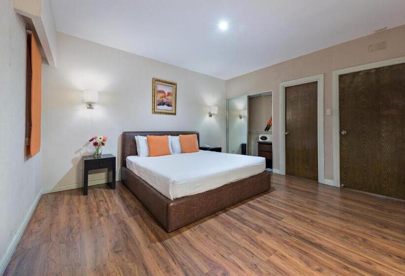 جناح إدارى سرير كينج, Court Meridian Hotel & Suites