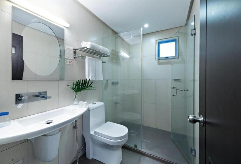 غرفة ديلوكس سرير كينج, Court Meridian Hotel & Suites