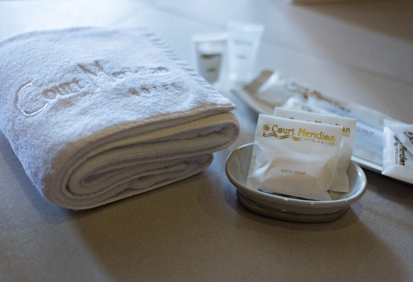 غرفة ديلوكس سرير كينج, Court Meridian Hotel & Suites