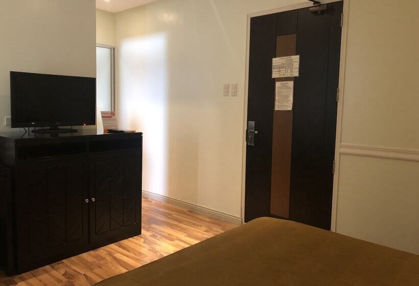 수피리어 룸, Court Meridian Hotel & Suites