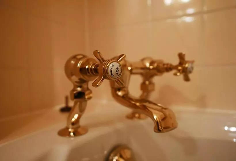 デラックスルーム, Goldener Anker