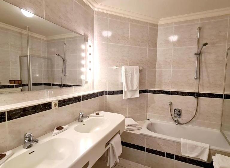 クラシックファミリールーム, Goldener Anker