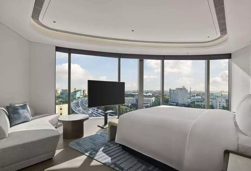 سوئیت با تخت بزرگ, Hilton Garden Inn Dubai, Mall Avenue